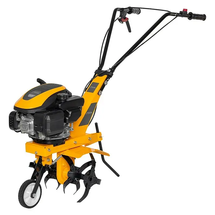 Stiga Benzin-Bodenhacke SRC 36 V - 1,9 kW, 4-Takt, Max. Flächenempfehlung: 135 m² - Ein gelb-schwarzer STIGA Motorhacke mit schwarzem Griff und Rädern, ideal für Gartenarbeit und Bodenbearbeitung.
