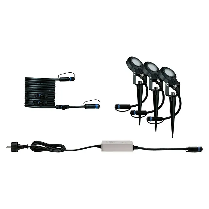 Paulmann Plug & Shine Basis-Set LED-Gartenstrahler Sting - 6 W, Erdspieß, IP67, 3.000 K - Gartenspots: Eine Aufnahme von drei LED-Gartenspots mit Erdspieß, Trafo und Kabel, ideal für die Außenbeleuchtung von Gärten und Wegen.