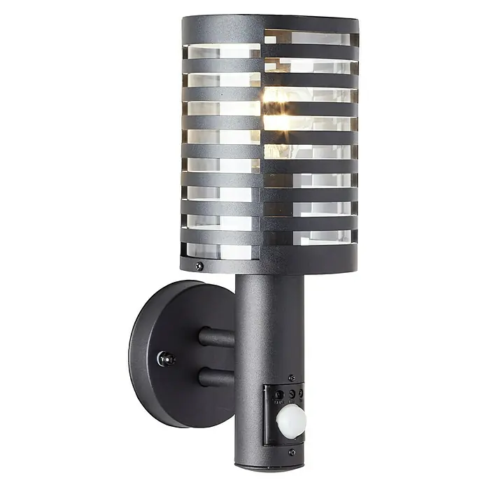 Brilliant Venlo Sensor-Außenleuchte - 18 W, Ø x H: 12,7 x 32,7 cm, Schwarz matt, IP44 - Eine schwarze Außenwandleuchte mit Bewegungsmelder und einem zylindrischen Lampenschirm mit horizontalen Streifen.