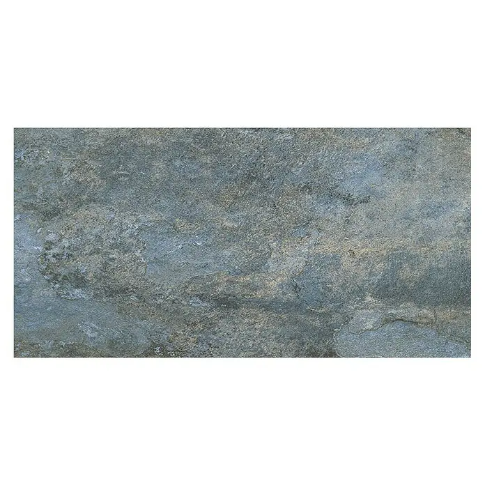 Decocer by Cinca Feinsteinzeugfliese Splash Azul - 30 x 60 cm, Blaugrau, Matt - Eine Nahaufnahme einer grauen Schieferplatte, ideal für Hintergründe und Texturen. Die Platte zeigt eine subtile, natürliche Maserung.