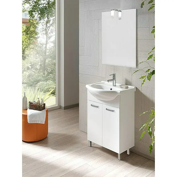 Riva Badmöbel-Set Solo - Breite: 52 cm, Weiß, 3 -tlg. - Das Badezimmer-Waschbecken mit Unterschrank präsentiert sich in Weiß mit einem schlichten Spiegel und viel Tageslicht.