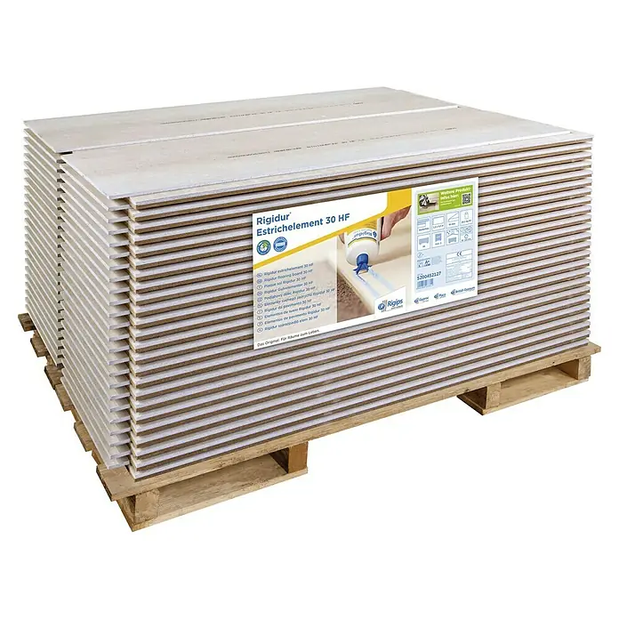 Rigips Rigidur Estrichelement HF - 1.500 x 500 x 30 mm - Produktabbildung von Rigidur Estrichelement 30 HF Platten auf einer Palette, ideal für den Innenausbau und zur Schallisolierung.