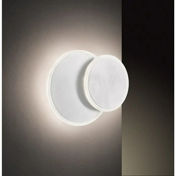 WOFI Sutter LED-Wandleuchte - 10,5 W, Aluminium-gebürstet, Warmweiß - Elegante Wandleuchte mit zwei überlappenden Kreisen und sanfter Hintergrundbeleuchtung. Modernes Design für stilvolle Innenräume.