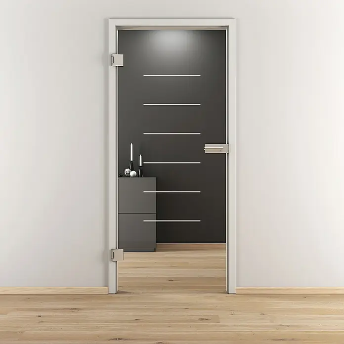 Diamond Doors Glasdrehtür 631 - 709 x 1.972 mm, DIN Anschlag: Links, Klarglas - Elegante Glastür mit linearem Design und silbernen Beschlägen, die einen modernen Akzent in jedem Raum setzt. Perfekt für stilvolle Innenräume.