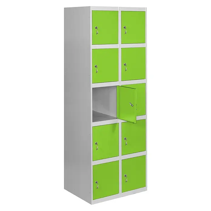 Simonrack Simonlocker Taquilla locker Prof. Doors - L x An x Al: 50 x 60 x 180 cm, Gris/Verde, Número de puertas: 10 ud. - La imagen muestra un armario de taquillas con diez compartimentos verdes, uno de los cuales está abierto. El cuerpo del armario es gris.