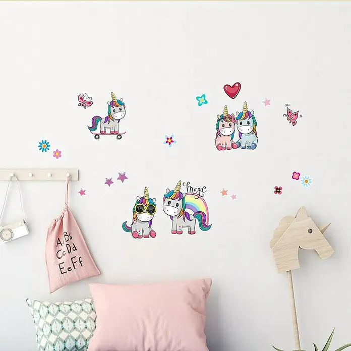 Vinilo de pared Unicornios - Multicolor, Plástico - Adhesivos de pared con temática de unicornio para una habitación infantil bellamente decorada. Diseños lindos y fáciles de aplicar para un ambiente mágico.