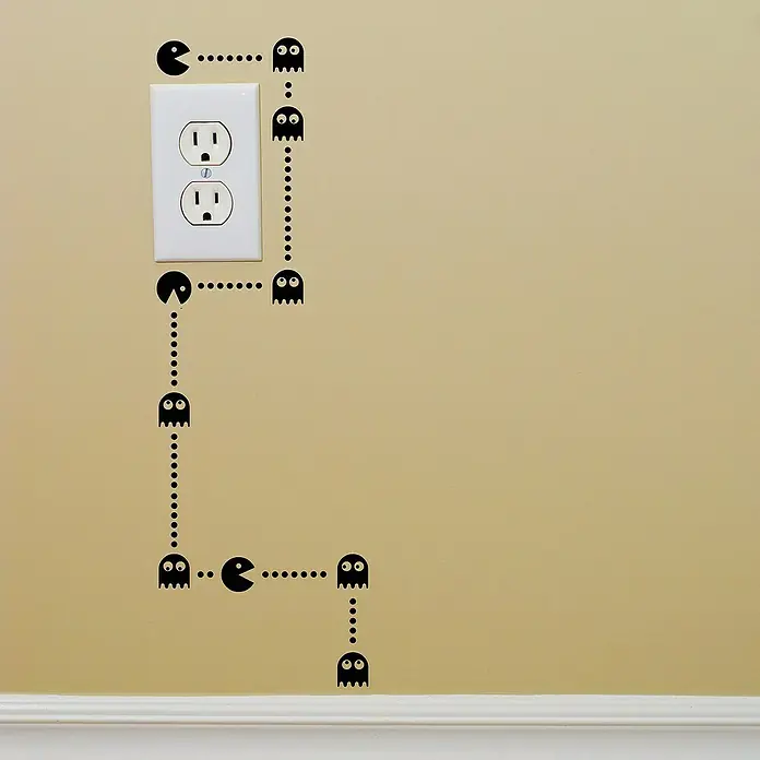 Vinilo de pared Pac-Man - Negro, Plástico - Decoración de pared con motivos de Pac-Man que aporta un toque retro a cualquier habitación. Las calcomanías negras muestran a Pac-Man y fantasmas.