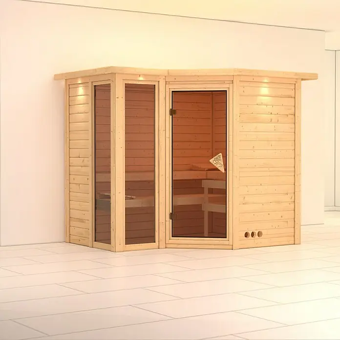 Karibu Massivholzsauna Amara - Ohne Ofen, Mit Dachkranz und Beleuchtung, L x B x H: 264 x 198 x 200 cm - Abgebildet ist eine Ecksauna aus hellem Holz mit Glaselementen. Das Saunadesign umfasst eine Tür und Fenster für mehr Licht und ein modernes Aussehen.