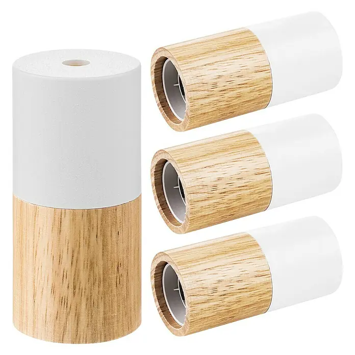 Home Sweet Home Lampenfassung - E27, Weiß, Höhe: 10,5 cm - Nahaufnahme von vier zylinderförmigen Diffusoren aus Holz und Weiß. Ideal für die Aromatherapie und Befeuchtung der Luft.