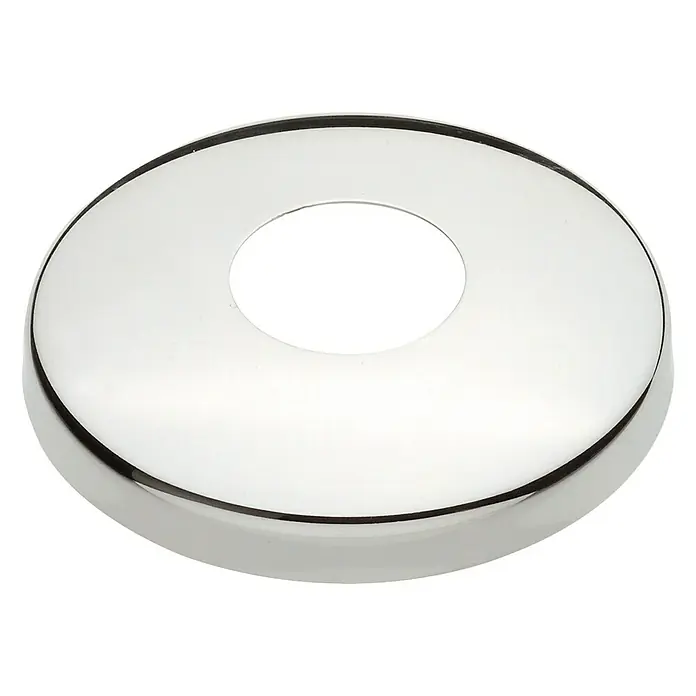 Hahnrosette - ½″, Höhe: 15 mm - Nahaufnahme einer glänzenden, runden Rosette aus Chrom für Sanitäranlagen, die eine saubere und moderne Ästhetik bietet.