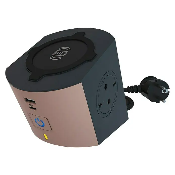 Legrand Base de enchufe múltiple Power Charging - Topo/Negro, Con interruptor - Primer plano de una regleta en forma de cubo con una base de carga inalámbrica, tomas de corriente y puertos USB sobre un fondo negro.