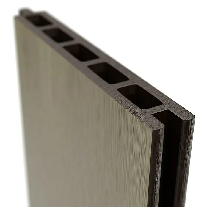 T & J Sichtschutzelement Elskop - B x H: 179 x 15 cm, Schilf - Nahaufnahme einer Holzverbundplatte mit Hohlkammern für den Außenbereich. Ideal für Fassadenverkleidungen mit natürlicher Holzoptik.