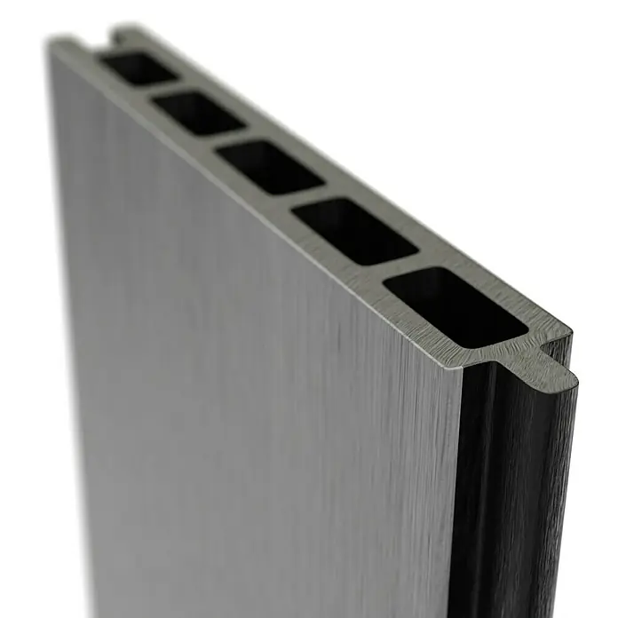 T & J Sichtschutzelement Elskop - B x H: 179 x 15 cm, Grau - Nahaufnahme eines grauen Aluminiumprofils mit rechteckigen Aussparungen und einer Nut an der Seite. Ideal für Konstruktionen.