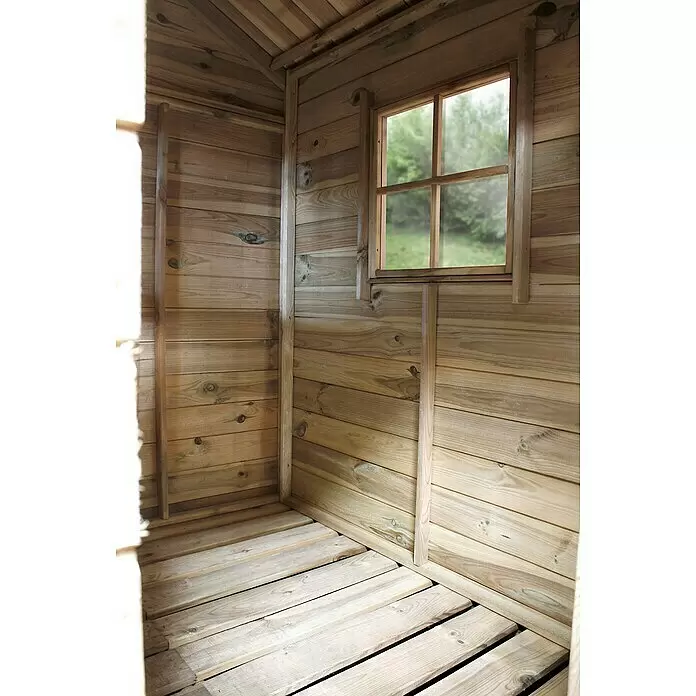 Soulet Spielhaus Hacienda - L x B x H: 243 x 125 x 175 cm, Holz, Natur - Innenansicht eines Holzspielhauses mit Dielenwänden, Holzboden und einem Fenster mit Blick ins Grüne.