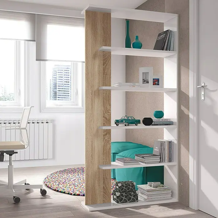 Estantería de madera Alida - Al x An x Pr: 180 x 90 x 25 cm, Número de baldas: 5 ud., Atornillado, Blanco/Roble Canadian - Una estantería divisoria de ambientes con estantes blancos y un panel imitando madera, ofreciendo una solución de almacenamiento elegante.