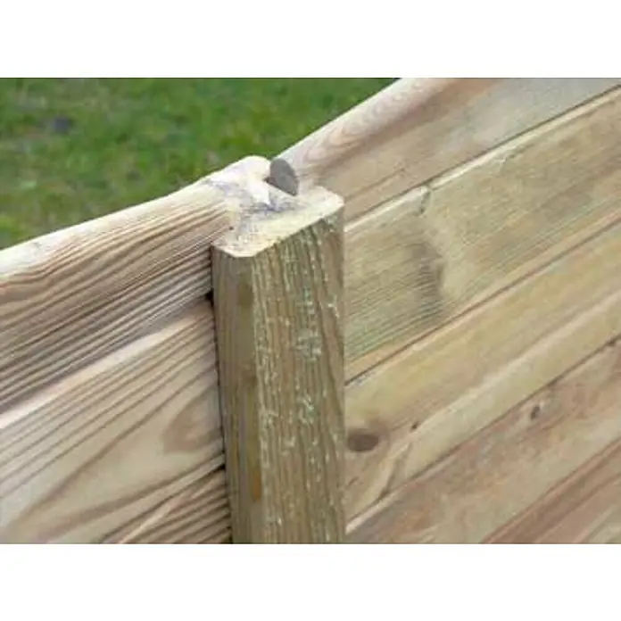 Cerland Poste para cercado en H - Altura: 220 cm, Marrón, Madera - Primer plano de una valla de madera con un poste resistente que sujeta las tablas, ideal para límites de jardines y privacidad.