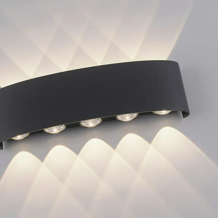 Paul Neuhaus LED-Wandstrahler Carlo - 10 W, L x B x H: 27 x 4,7 x 8 cm, Anthrazit, Warmweiß, 10 Stk. - Moderne schwarze Wandleuchte mit sechs LED-Lampen, die ein stilvolles Lichtmuster erzeugt. Ideal für moderne Innenräume.