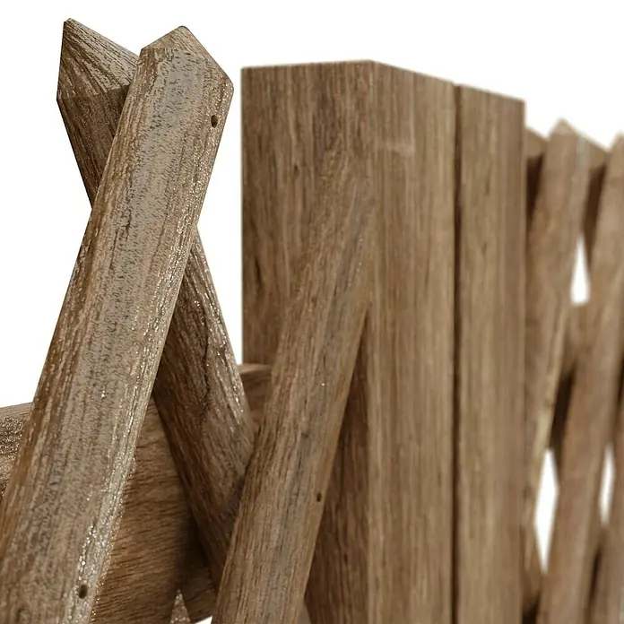 T & J Jägerzaun-Gartentor Doppel - 300 x 120 cm, Ohne Beschläge, Holz, Braun - Nahaufnahme eines hölzernen Gartenzauns mit dekorativem Kreuzmuster, ideal für den Außenbereich.