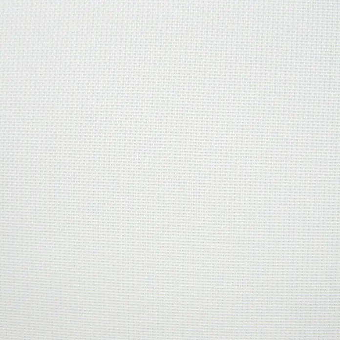 Elbersdrucke Schlaufenschal Feel Good - 140 x 255 cm, 100% Polyester, Weiß - Nahaufnahme einer weißen Stofftextur mit feinem, gleichmäßigem Webmuster. Ideal für Hintergründe und Designprojekte.