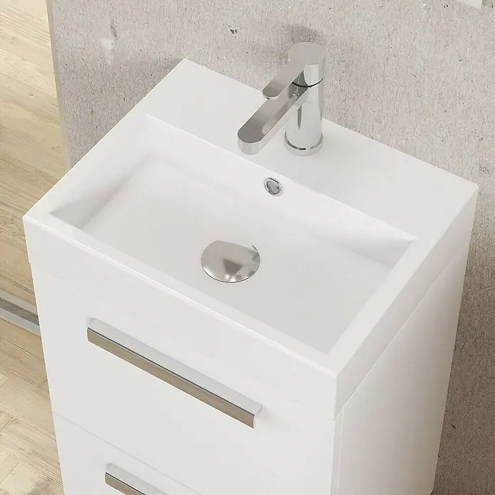 Artysan Conjunto de mueble de baño Lidia - Ancho: 45 cm, Blanco, 3 pzs. - Elegante lavabo con mueble de baño blanco y grifo cromado brillante. El diseño moderno añade un toque de lujo a cualquier baño.