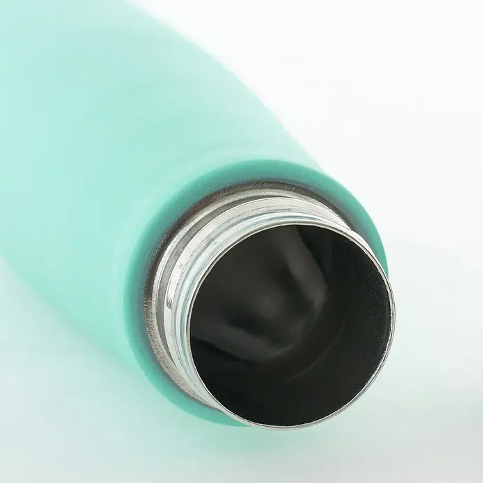 Seac Sub Termo Wadi - 500 ml, Turquesa - Primer plano de una botella de agua turquesa de acero inoxidable, que muestra la abertura y el interior.