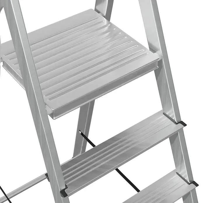 Krause Corda Stehleiter - Arbeitshöhe: 3 m, Anzahl Tritte: 5 Stk., Belastbarkeit: 150 kg, Aluminium - Detailaufnahme einer silbernen Trittleiter mit rutschfesten Stufen und stabiler Bauweise für sicheres Arbeiten in der Höhe.
