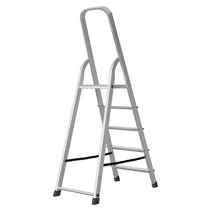 Krause Corda Stehleiter - Arbeitshöhe: 3 m, Anzahl Tritte: 5 Stk., Belastbarkeit: 150 kg, Aluminium - Eine silberfarbene, zusammenklappbare Leiter mit Stufen und einem Haltegriff, ideal für den Heimgebrauch. Die Leiter ist robust und leicht zu verstauen.