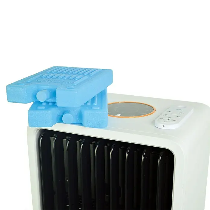 Purline Rafy Climatizador evaporativo SC - Blanco/Negro, Altura: 79 cm, 140 W - Enfriador de aire con bolsas de hielo apiladas encima para una refrigeración adicional, con un mando a distancia cerca.