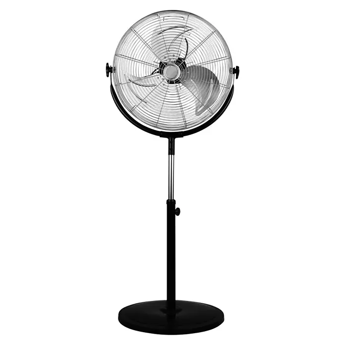 Purline Venty Ventilador de pie Industrial 120F - Plateado/Negro, 50 cm, 145 cm - Un ventilador de pie con una rejilla redonda cromada y una base negra, ideal para la circulación del aire y la refrigeración.