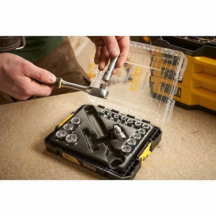 Stanley FatMax Set de llaves de vaso FMMT98102-0 - 18 pzs., Tamaño de accionamiento: ⅜″ - Juego de vasos Stanley en negro y amarillo, con carraca y extensión, perfecto para reparaciones y proyectos de bricolaje.