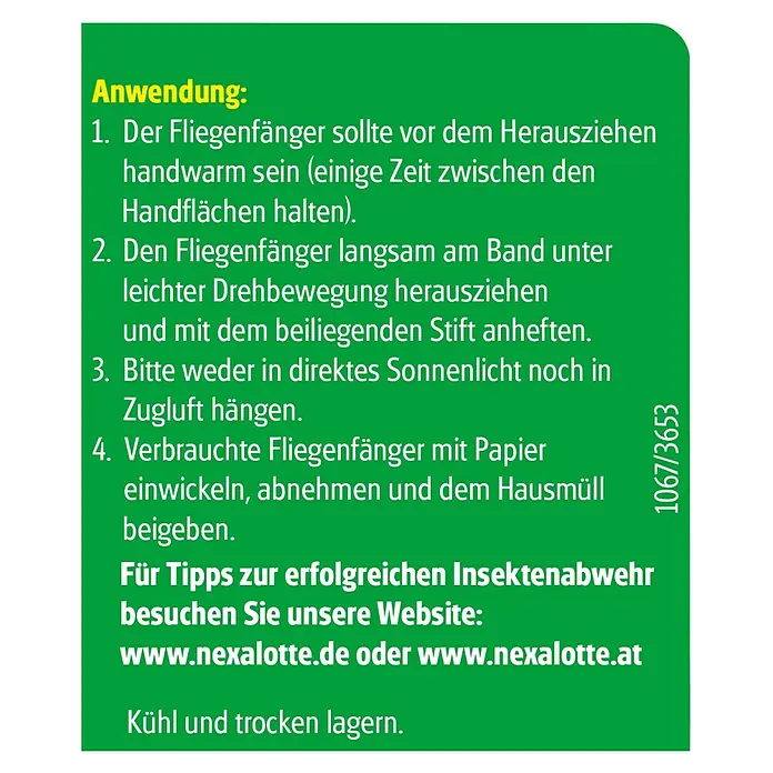 Nexa Lotte Fliegenfänger - 4 Stk. - Auf einer grünen Fläche sind Anweisungen zur Anwendung eines Fliegenfängers aufgedruckt. Es werden Tipps zur Insektenabwehr gegeben.