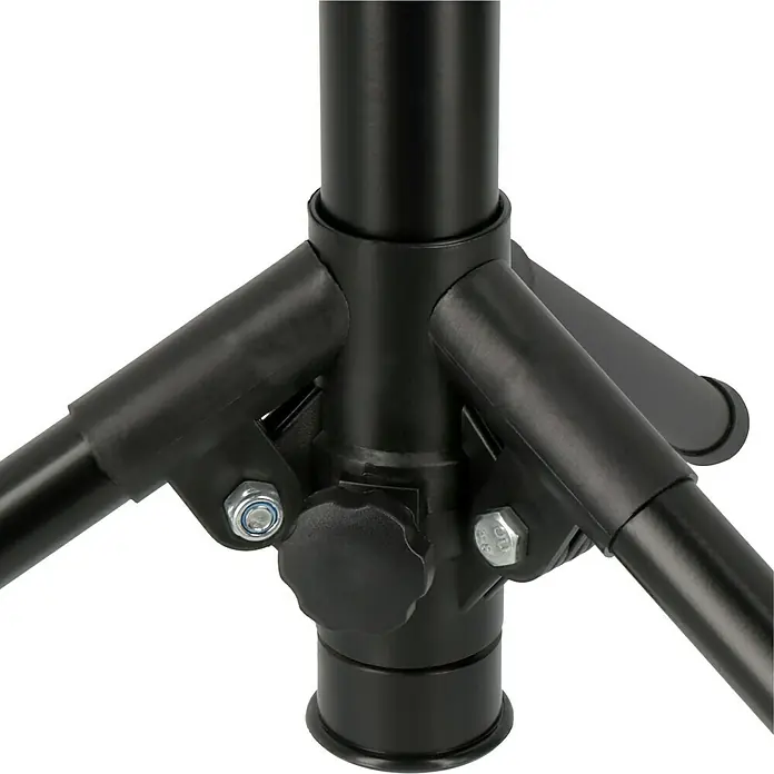 Profi Depot LED-Strahler - 10 W, 1.650 lm, 4.000 K, L x B x H: 53,5 x 62 x 135,6 cm, IP65 - Nahaufnahme eines schwarzen Stativs, das Stabilität und Funktionalität für verschiedene Anwendungen bietet. Robuste Bauweise.