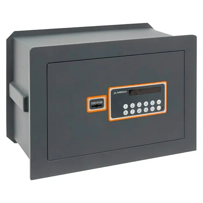 Arregui Caja fuerte empotrable Plus C - L x An x Al: 42 x 30 x 32 cm, Tipo de bloqueo: Cerradura de combinación electrónica - Imagen de una caja fuerte gris con teclado digital y la palabra "Certificado" impresa.
