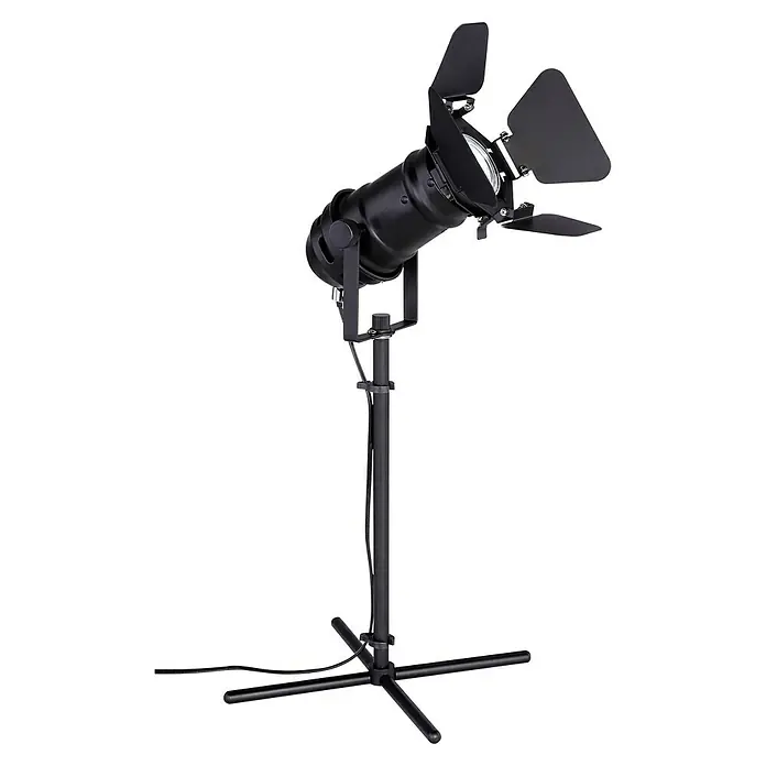Globo Tischleuchte Egon - L x B x H: 27,5 x 24 x 44 cm, Schwarz, GU10 - Ein schwarzer Studio-Scheinwerfer mit verstellbaren Klappen auf einem Stativ. Das Licht ist auf einem schwarzen Hintergrund isoliert.