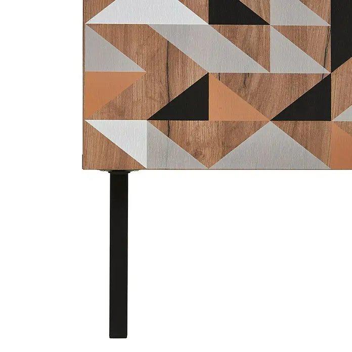 Phönix Spectral Kommode - L x B x H: 45 x 100 x 105 cm, Holzfarben, Anzahl Schubladen: 3 Stk. - Detailaufnahme eines stilvollen Möbelstücks mit geometrischem Design und einem eleganten schwarzen Bein.