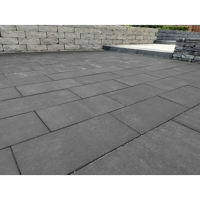 Diephaus Gehwegplatte - 40 x 60 x 4 cm, Anthrazit, Beton - Graue Pflastersteine bilden einen stilvollen Bodenbelag, der durch seine schlichte Eleganz besticht und sich harmonisch in Außenbereiche einfügt.