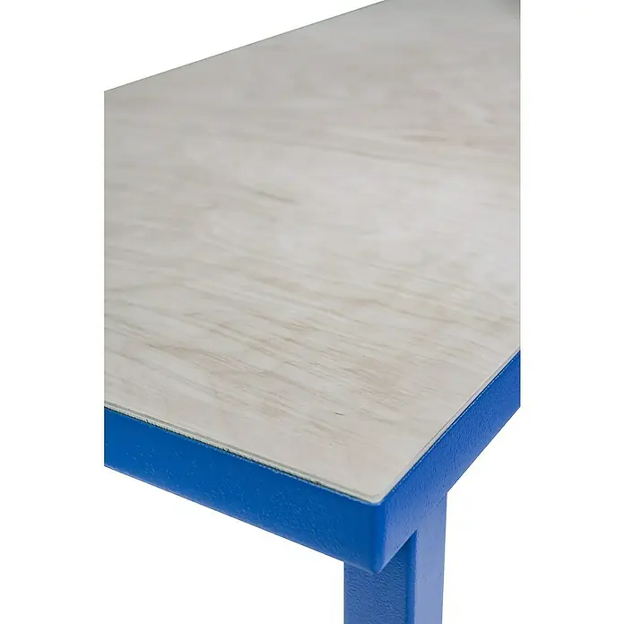 Güde Werkbank P 1200 S - L x B x H: 60 x 119 x 85 cm - Detailaufnahme eines Tisches mit blauen Metallbeinen und einer hellen Holzplatte, ideal für moderne Büros oder Werkstätten.
