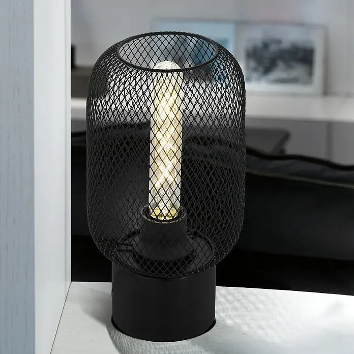 Eglo Wrington Tischleuchte - 60 W, Schwarz, E27 - Elegante schwarze Tischleuchte mit einem auffälligen Metalldrahtschirm und einer warm leuchtenden Glühbirne.