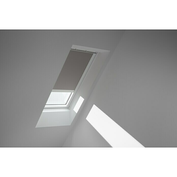 Velux Dachfensterrollo Elektro DML F04 0705SWL (Farbe: Grau - 0705SWL,  Farbe Schiene: Weiß, Elektrisch) | BAUHAUS
