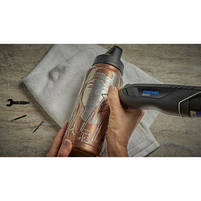 Dremel Akku-Multifunktionswerkzeug Set 8260-5/6512 V, 3 Ah, Leerlaufdrehzahl: 5.000 U/min - 30.000 U/min Use Shot