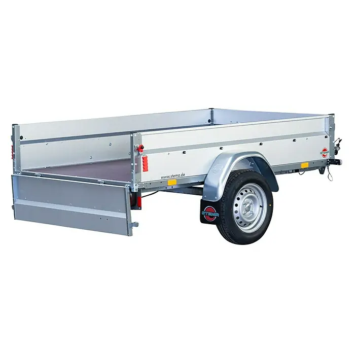 Stema Anhänger BASIC STL 1000-21-13 - Nutzlast: 781 kg, Einachser, Kasteninnenmaß: 210 x 128 x 35 cm, Gebremst - Ein silberfarbener Stema Anhänger, ideal für den Transport von Gütern. Robuste Bauweise für vielfältige Einsätze.