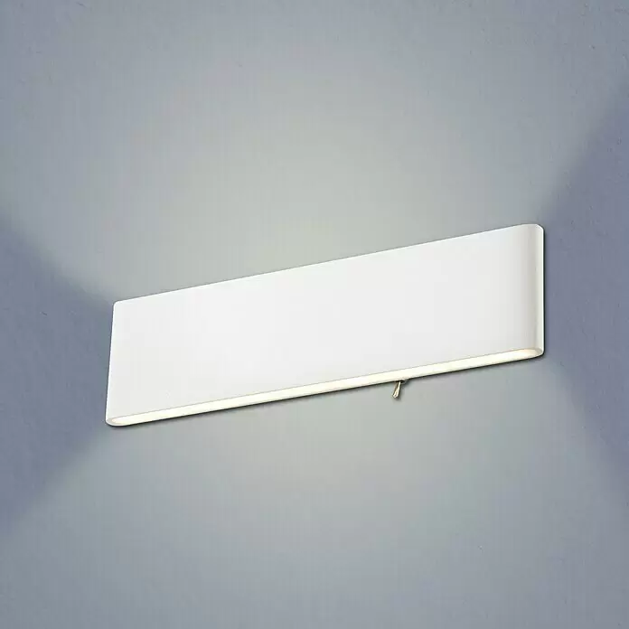 Globo LED-Wandleuchte SIEGFRIED - B x H: 29,5 x 8 cm, 12 W, Weiß, Warmweiß - Weiße rechteckige Wandleuchte an einer Wand, die warmes Licht nach oben und unten abstrahlt.