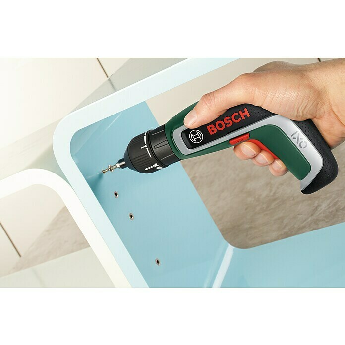 Bosch Akkuschrauber IXO 7 Set3,6 V, 1 Akku, 2 Ah, Leerlaufdrehzahl: 235 U/min Use Shot