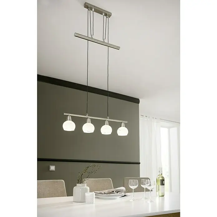 Globo Elliott LED-Pendelleuchte - Warmweiß, Höhe: 160 cm - Moderne Pendelleuchte mit vier Leuchten und satinierten Glaskugeln über einem Esstisch.