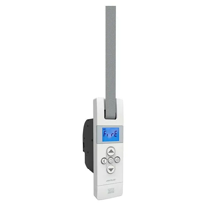 WIR elektronik Funk-Rollladen-Gurtwickler Comfort eW840-F - Unterputzmontage, Gurtbreite: 17 mm - 23 mm - Eine Nahaufnahme eines e-Wickler elektronischen Geräts mit einem Display, Tasten und einem grauen Gurt.