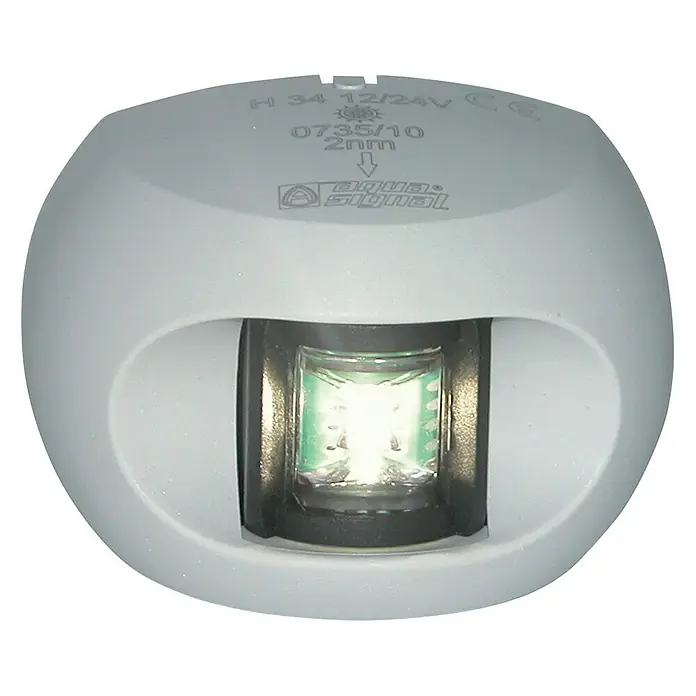 Aqua Signal Serie 34 Heck-Navigationslaterne für Boote - LED, 2 sm, Mit BSH-Zulassung - Das Bild zeigt ein Aqua Signal Navigationslicht, speziell für die Schifffahrt, das für seine Qualität und Zuverlässigkeit bekannt ist.