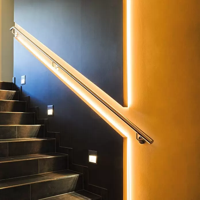 Eglo connect.z LED-Band - Länge: 500 cm, Lichtfarbe: RGBW, 1.250 lm - Bildausschnitt