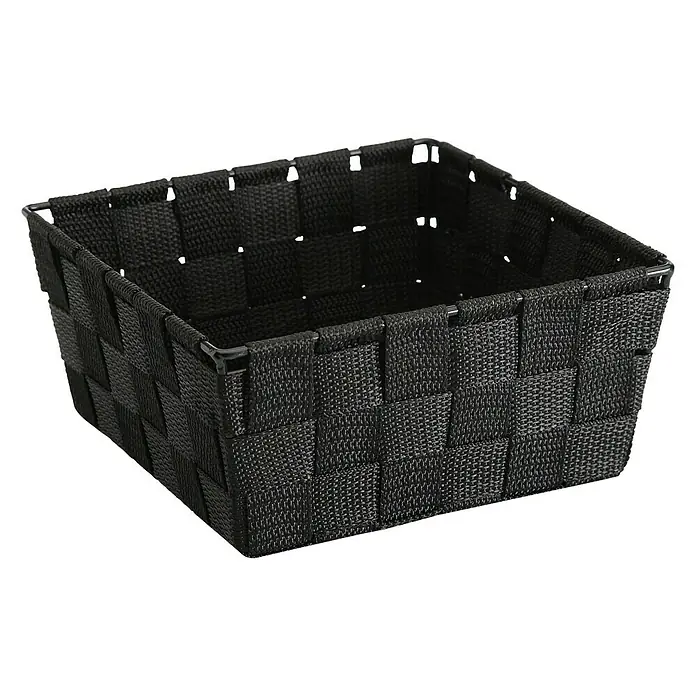 Versa Cesta para el baño mediana - L x An x Al: 19 x 19 x 9 cm, Plástico, Negro - Primer plano de una cesta de plástico negro tejida, ideal para organizar y almacenar objetos con su diseño elegante y moderno.