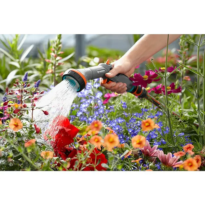 Gardena Comfort Vielflächenregner - Anzahl Sprühformen: 2 Stk., Kunststoff - Gießen Sie Ihren Garten mit einer Gardena-Gartenspritze. Die Gartenspritze ist ideal zum Gießen von Pflanzen in Ihrem Garten.