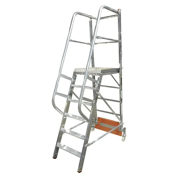 Krause Stabilo Podestleiter Vario kompakt - Arbeitshöhe: 3,4 m, 6 Stk., Aluminium, Ausstattung: Handläufe, B x L: 0,64 x 2,66 m - Bild einer Rollgerüsttreppe mit Sicherheitsgeländer. Die Treppe ist aus Aluminium gefertigt und hat rutschfeste Stufen.